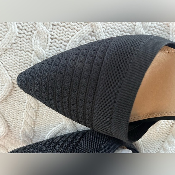 New! Chinese Laundry Black Pointed 4 inch Heels Crochet Fabric Front women’s 9.5 - Picture 4 of 12